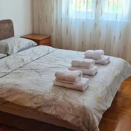 아파트 Velimir Stari Aerodrom